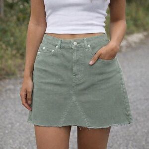 GAP Women's Olive Green Denim Jean  Mini Skirt Size 24